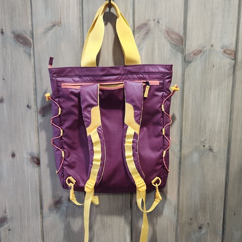 1990's Oakley Backpack, Sun Dried Tomato, Water Repellent, Insulated - Picture 3 of 9